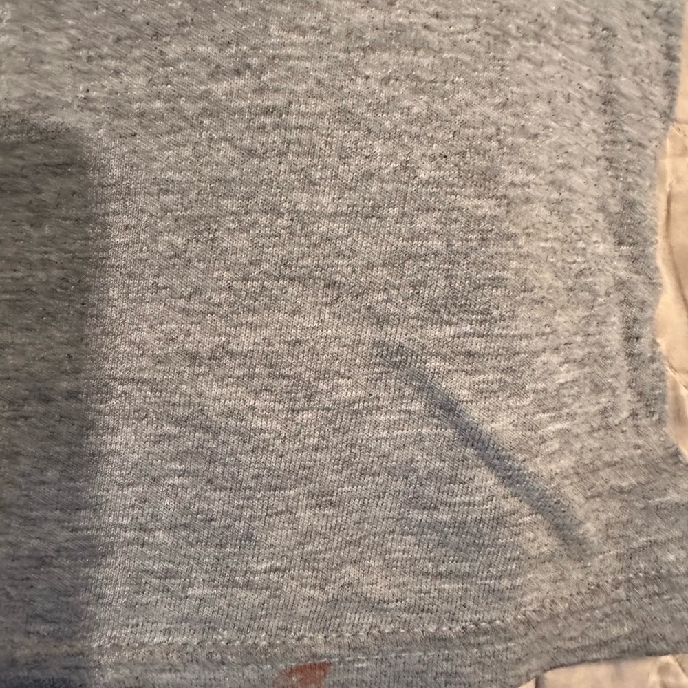 Gray Jerzee’s Men Sleeveless Top-Size- Large - Picture 2 of 8